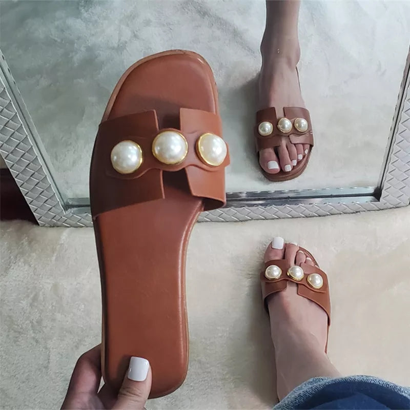 Cut pearl slide