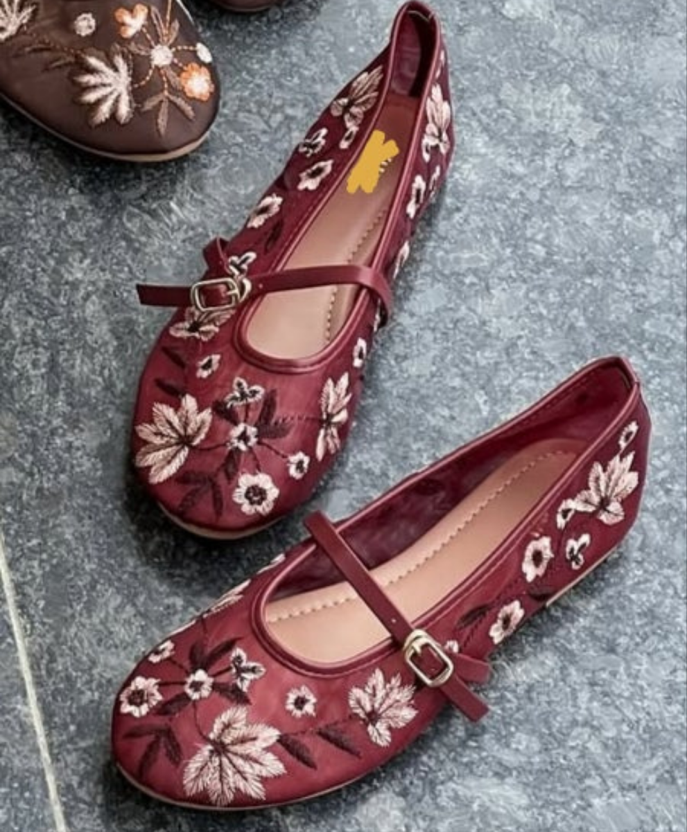 Embroidery floral pumps