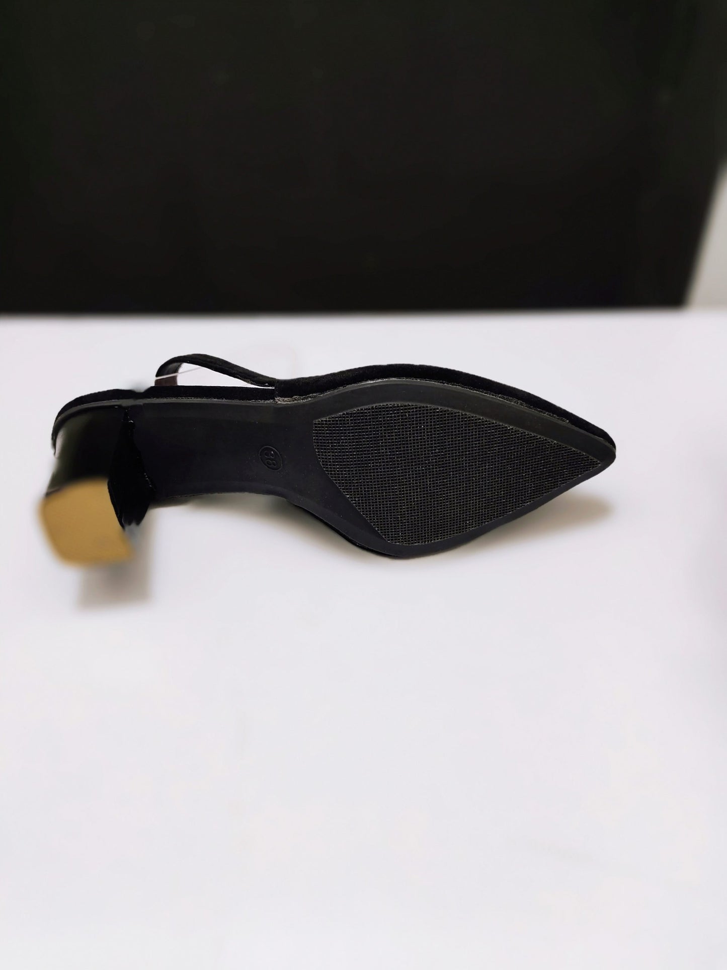 BLOCK HEEL POINTED TOE SLINBACK