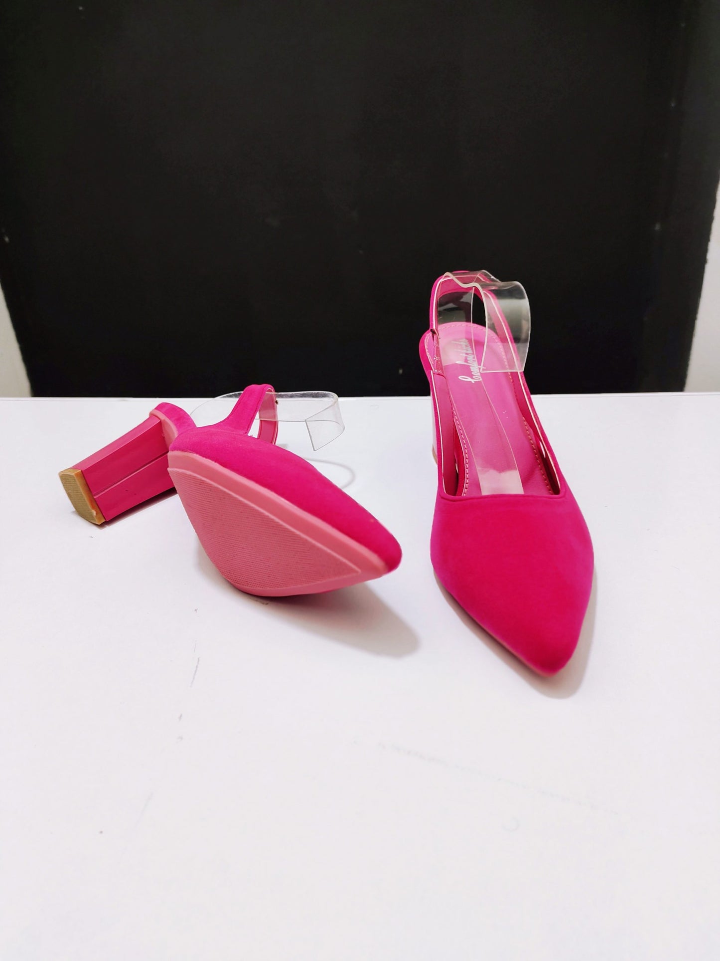 BLOCK HEEL POINTED TOE SLINBACK