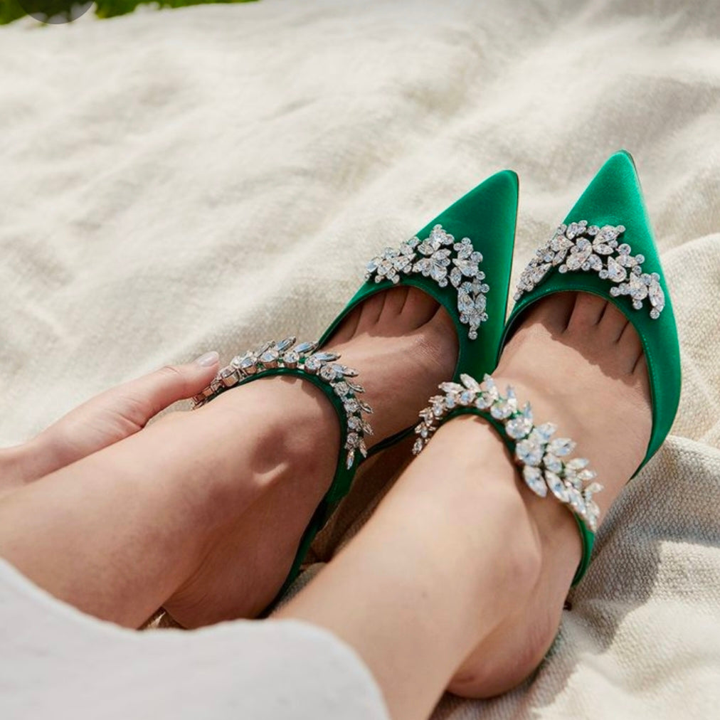 EMBALISHED LUXARY HEEL