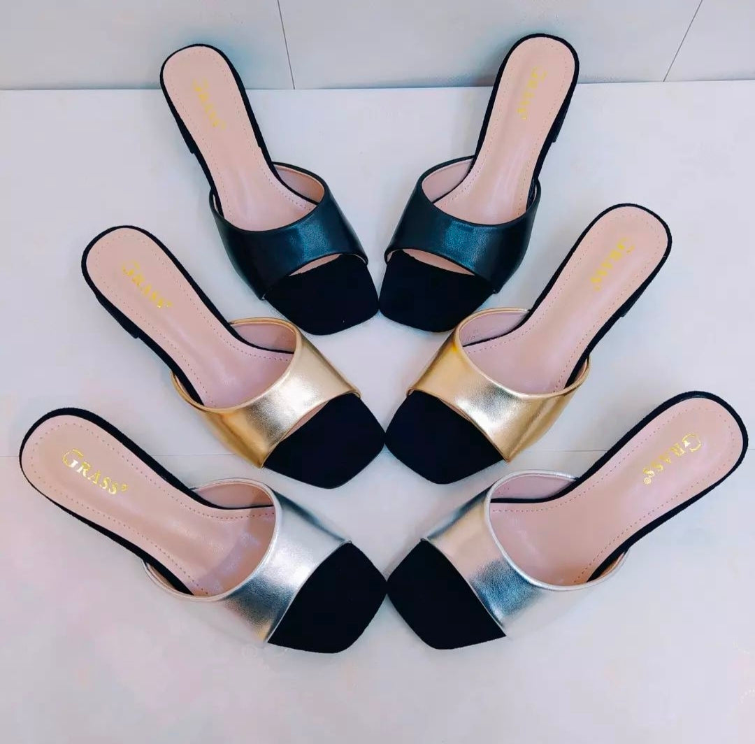Shinny paten heel