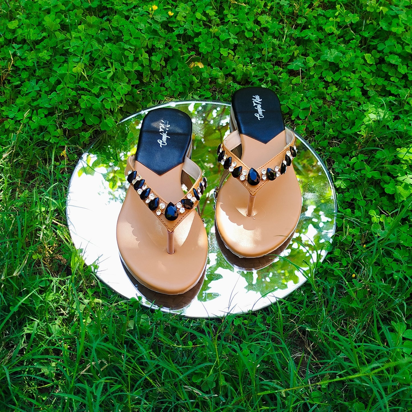 V shape slide