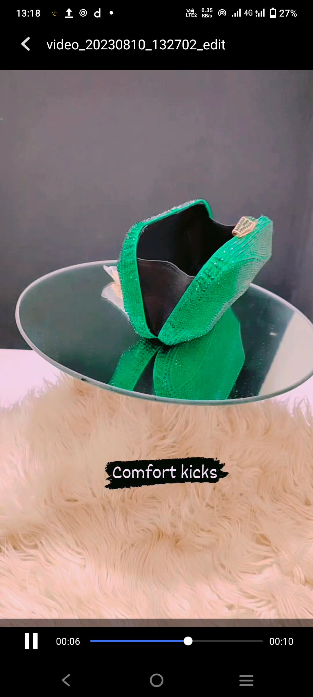 GREEN RHINESTONES CULTCH