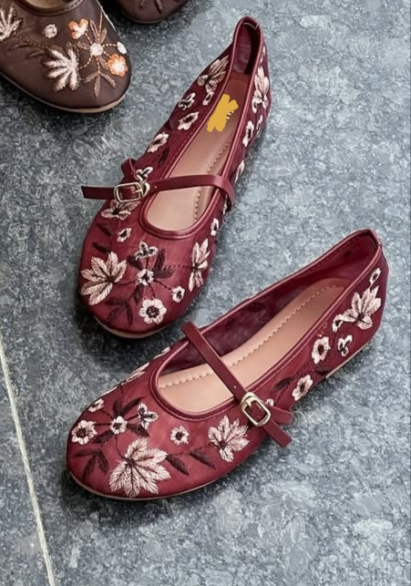 Embroidery floral pumps