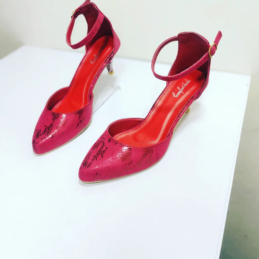 RED HEELS COROCDILE TEXTURE