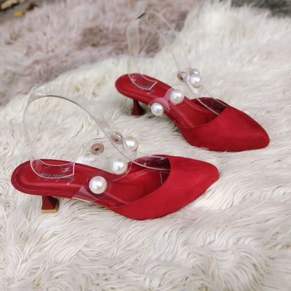 Mules embalished with cut pearl