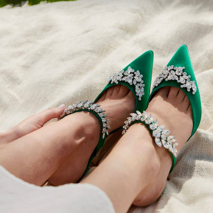 EMBALISHED LUXARY HEEL