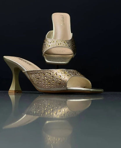 EMBLISHED PATTEN HEEL