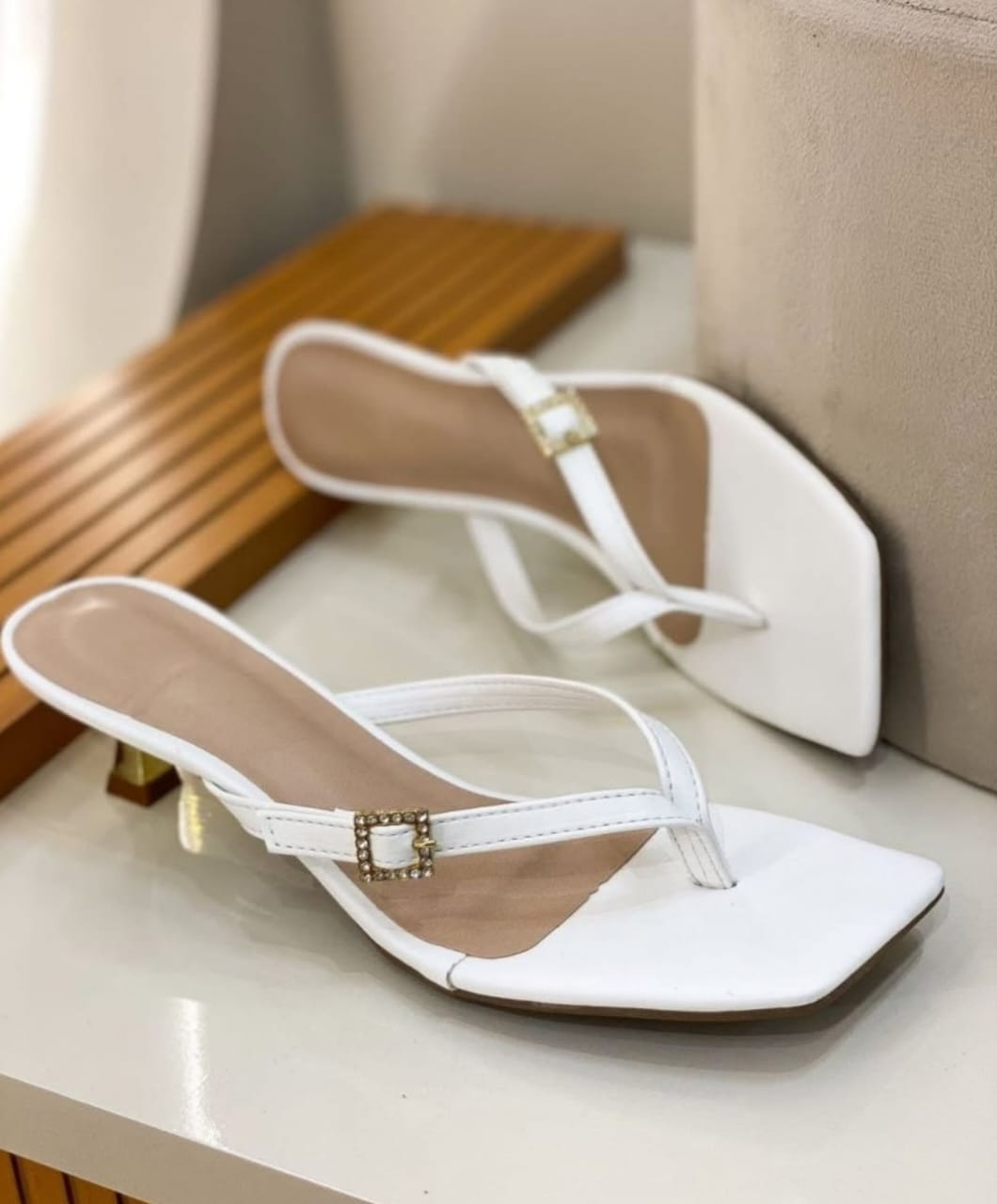 Kitten heel