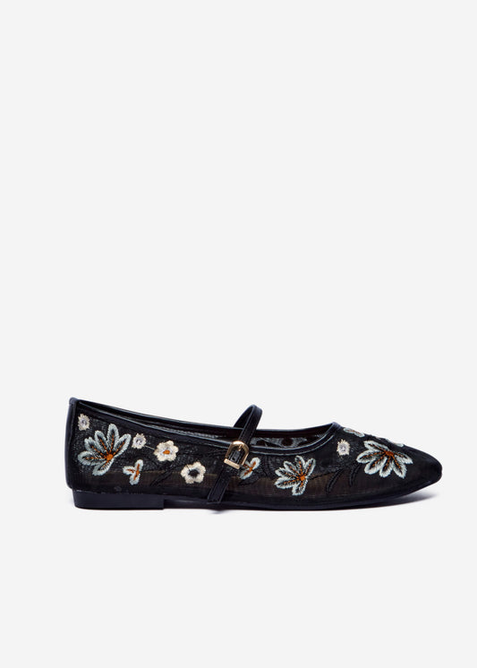 Embroidery floral pumps
